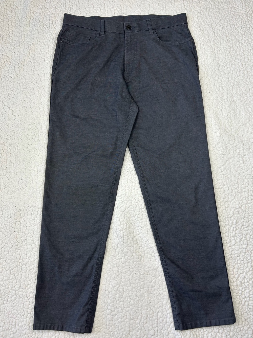 Kenneth Cole Reaction Straight Leg Jeans Men's 36W Gray Denim 5 Pocket Stretch